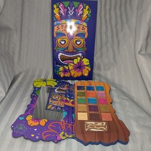 Vibrant Eyeshadow Palette with Mirror